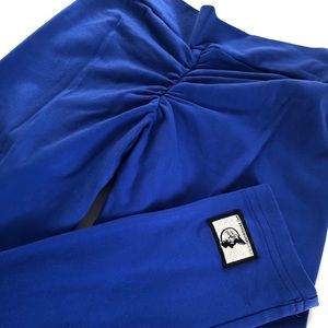 Celestial bodiez SCRUNCH butt V legging